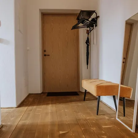 Punaneloss - Avar Korter Suedames Apartman