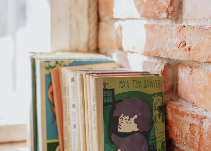 Punaneloss - Avar Korter Suedames