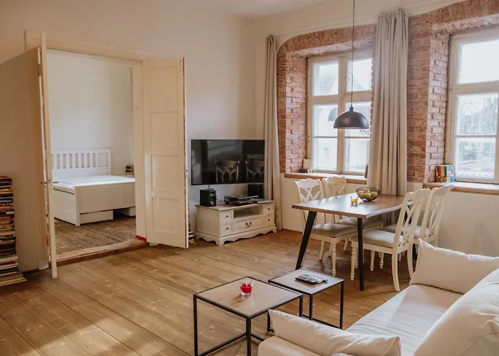 Apartment Punaneloss - Avar Korter Suedames *